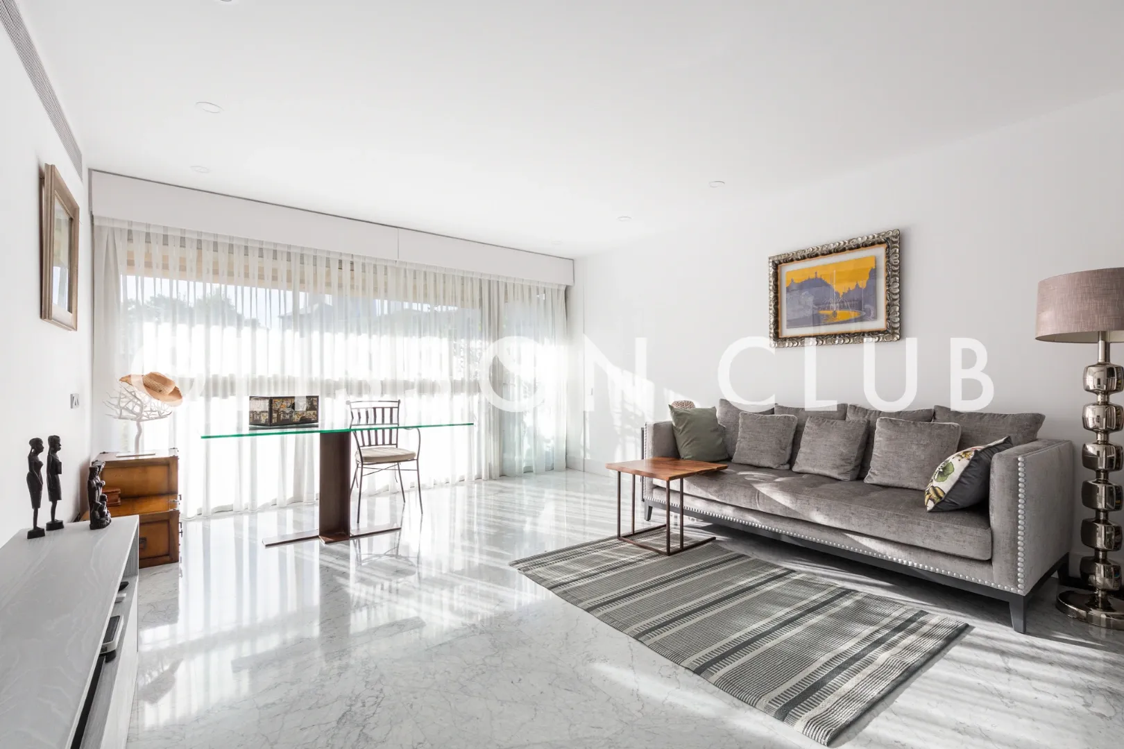 Magnífica propiedad con terraza, piscina, garaje y trastero en Nueva España