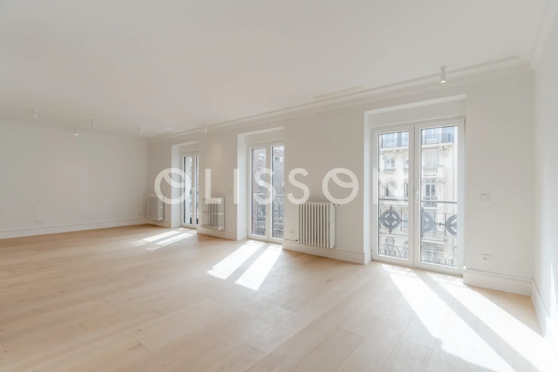 Excelente ubicacion con vistas despejadas y muy luminoso.