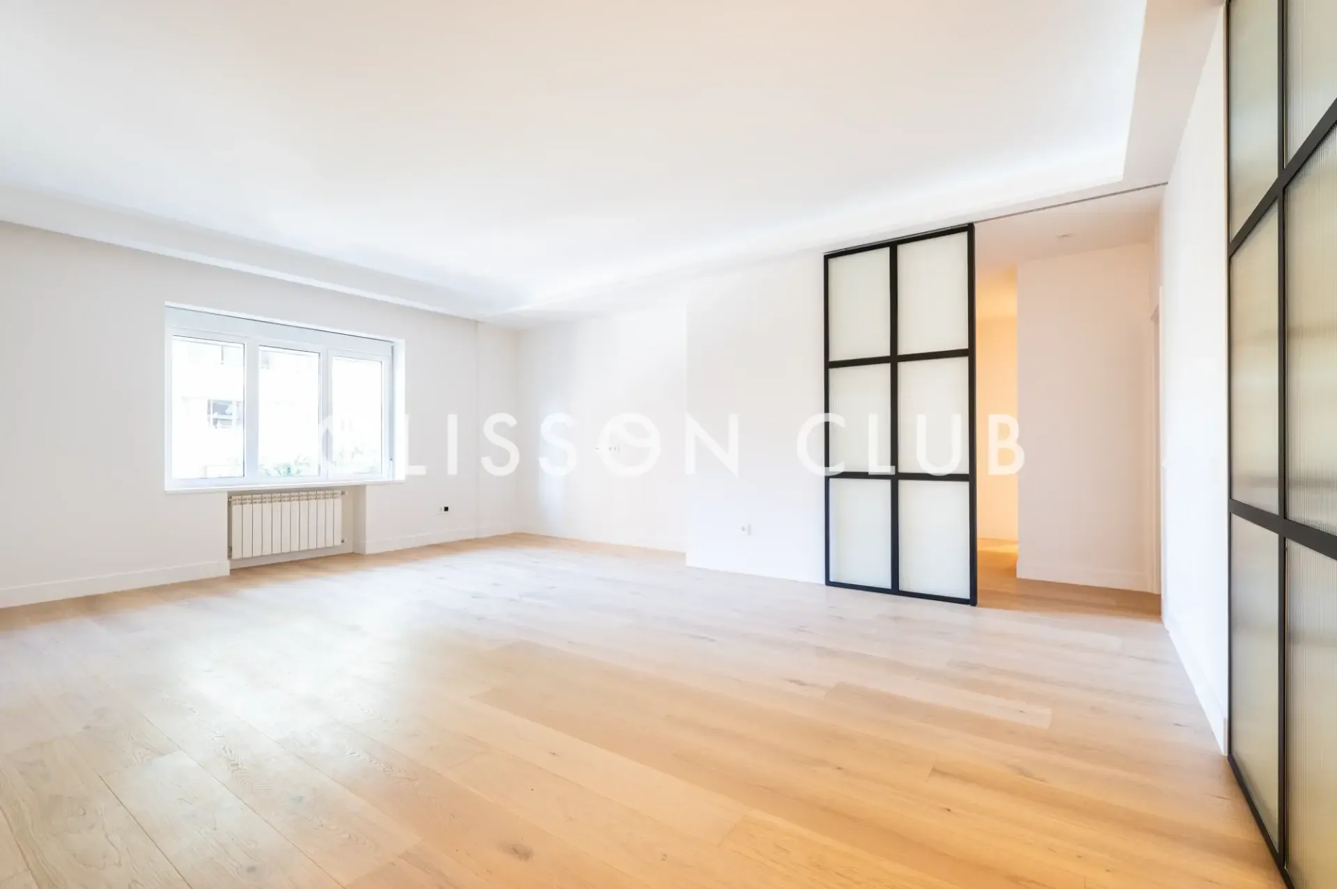 Exclusivo piso reformado junto al Retiro