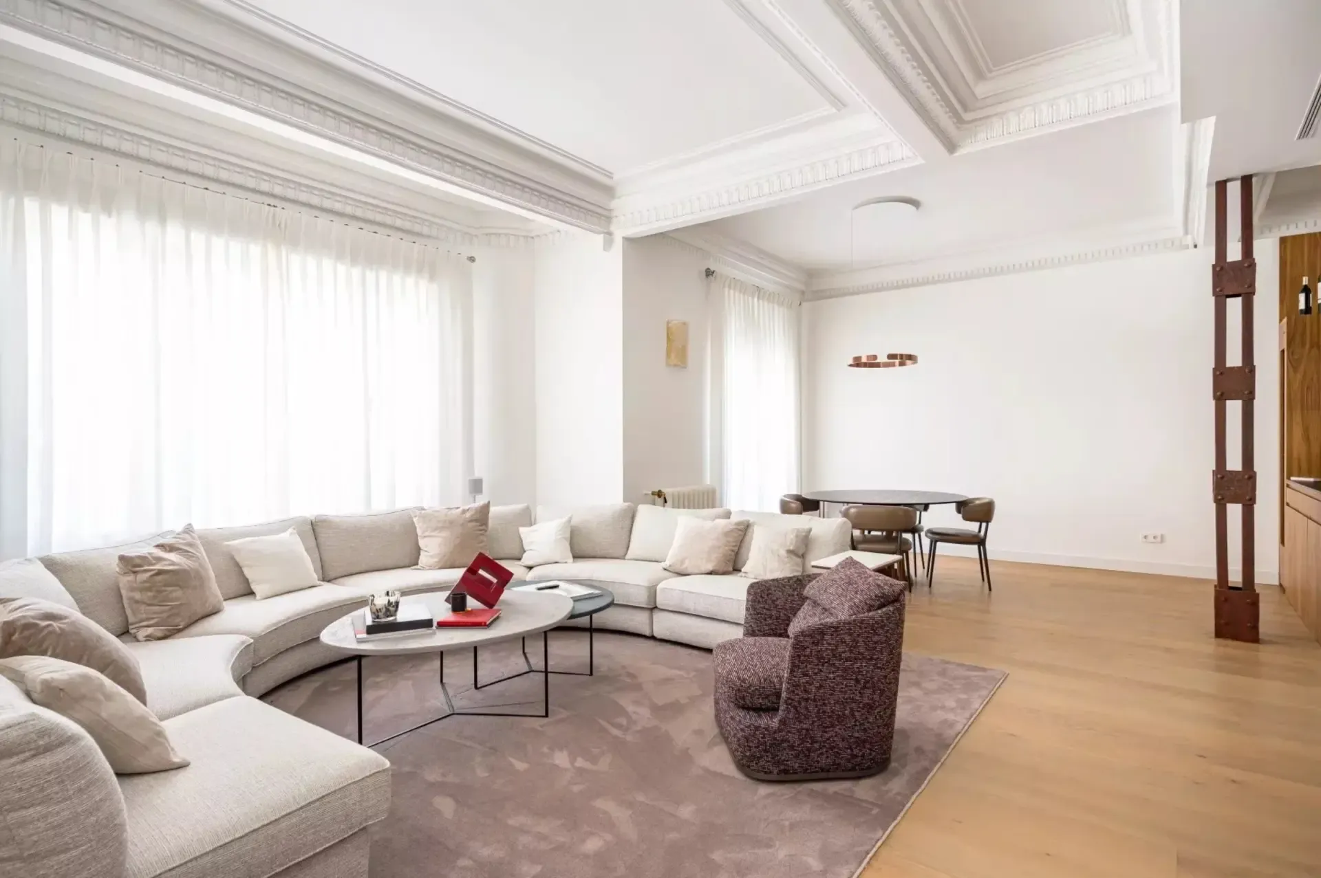 Spectacular Residence on One of the City’s Most Prestigious Streets