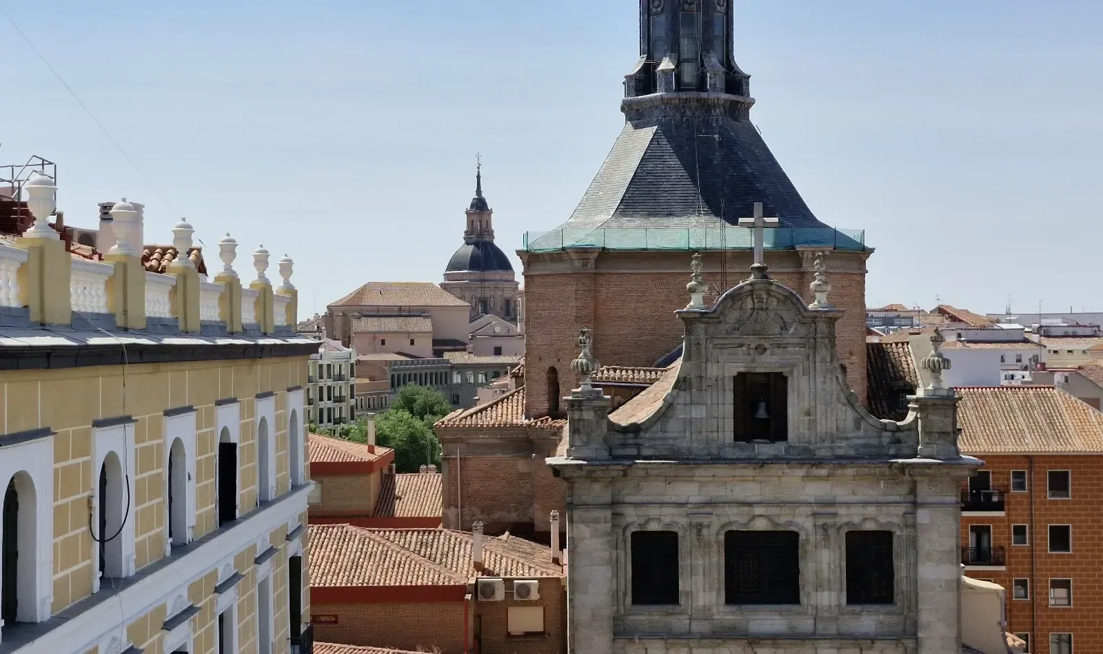 Exclusiva vivienda a reformar en pleno corazón del barrio de Palacio