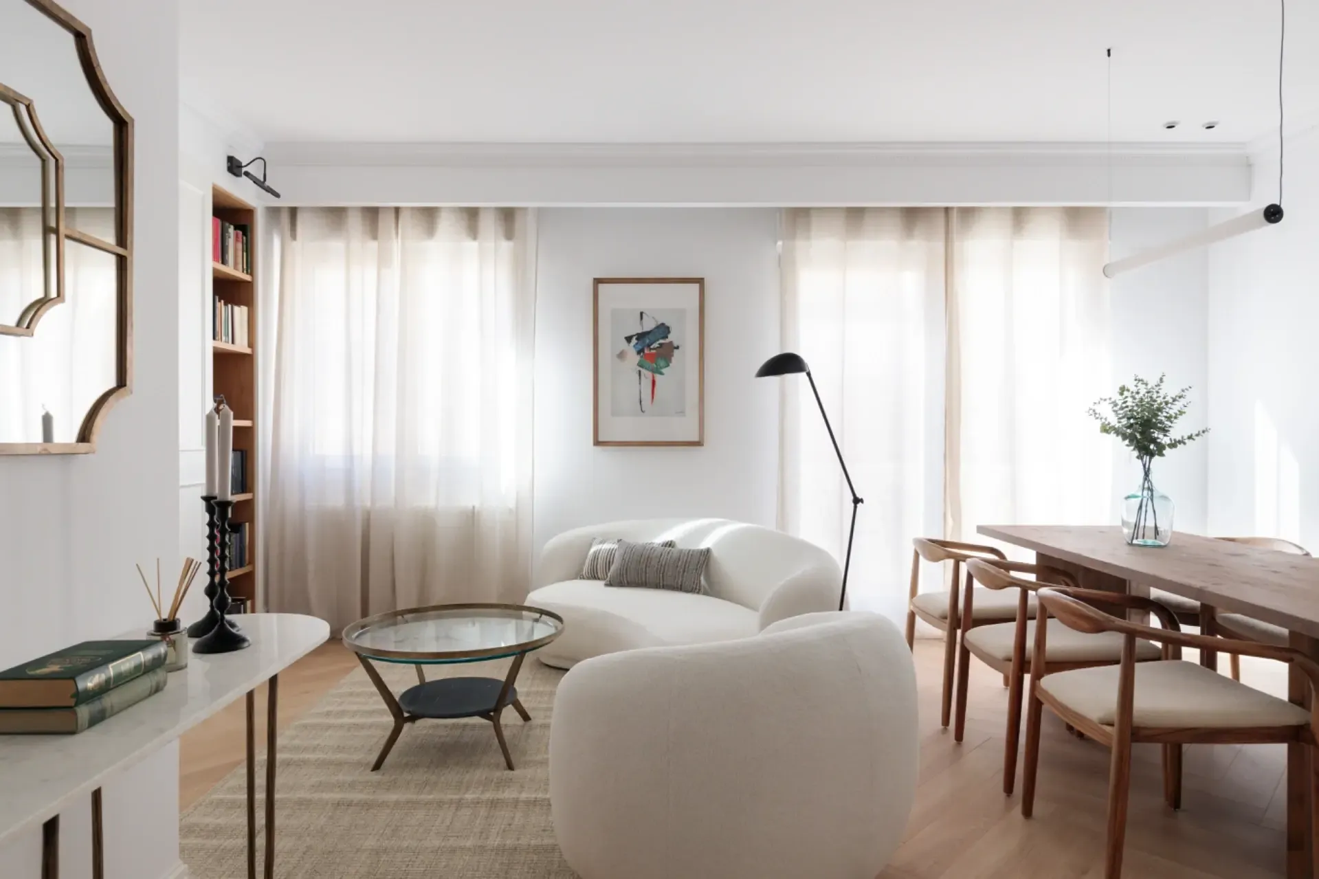 Light, design and terrace in Goya