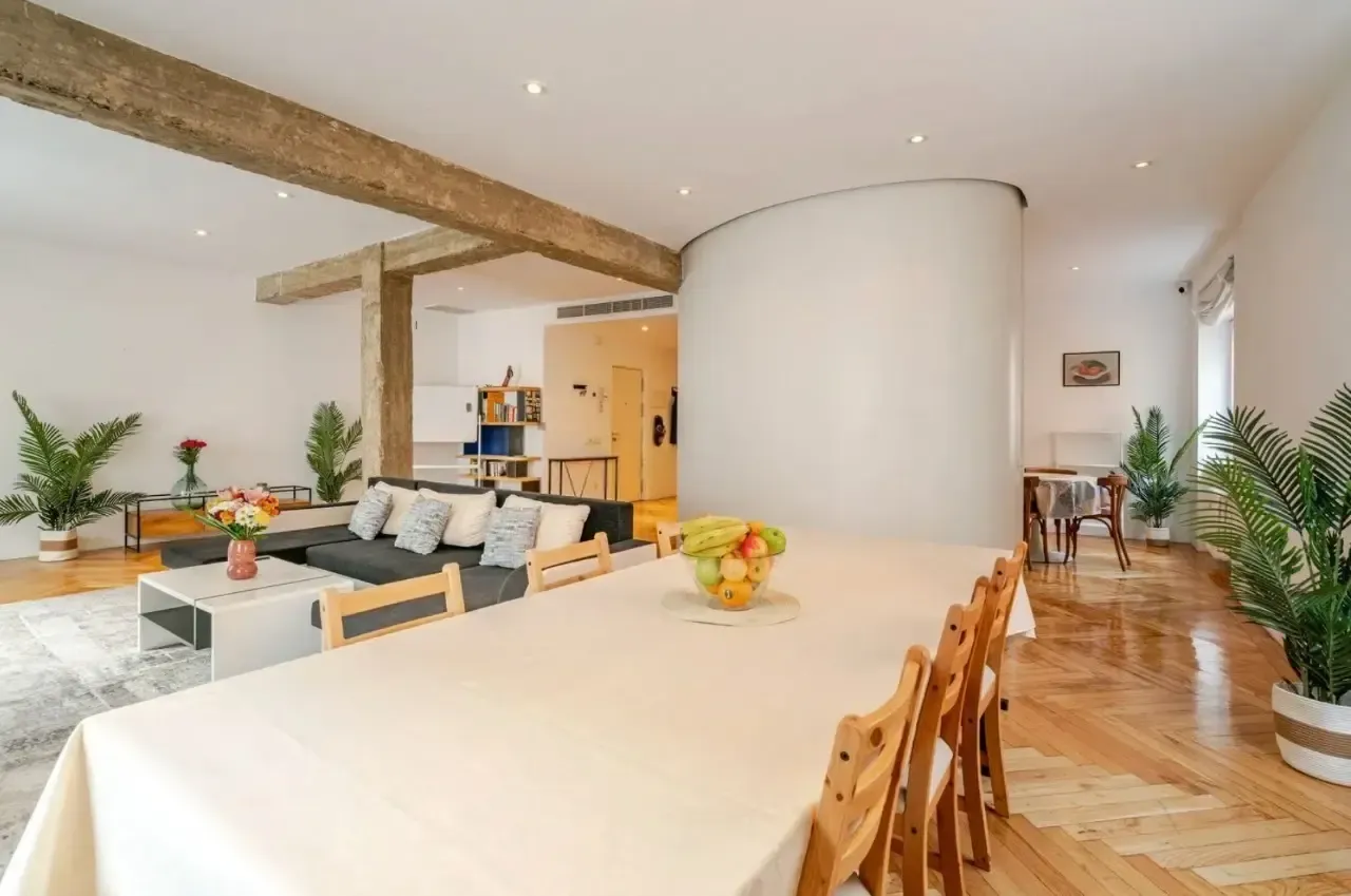 Espectacular piso en alquiler en Malasaña 