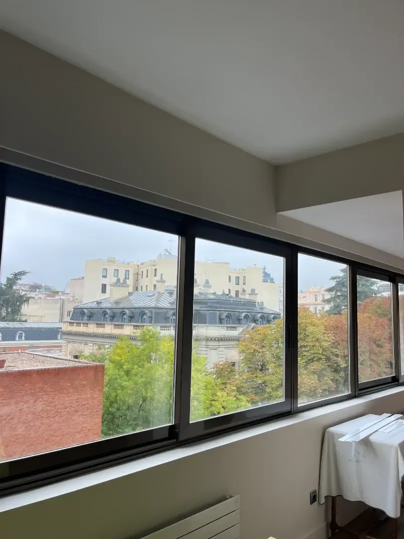 Vivienda exclusiva en alquiler en uno de los mejores edificios frente al Hotel Santo Mauro