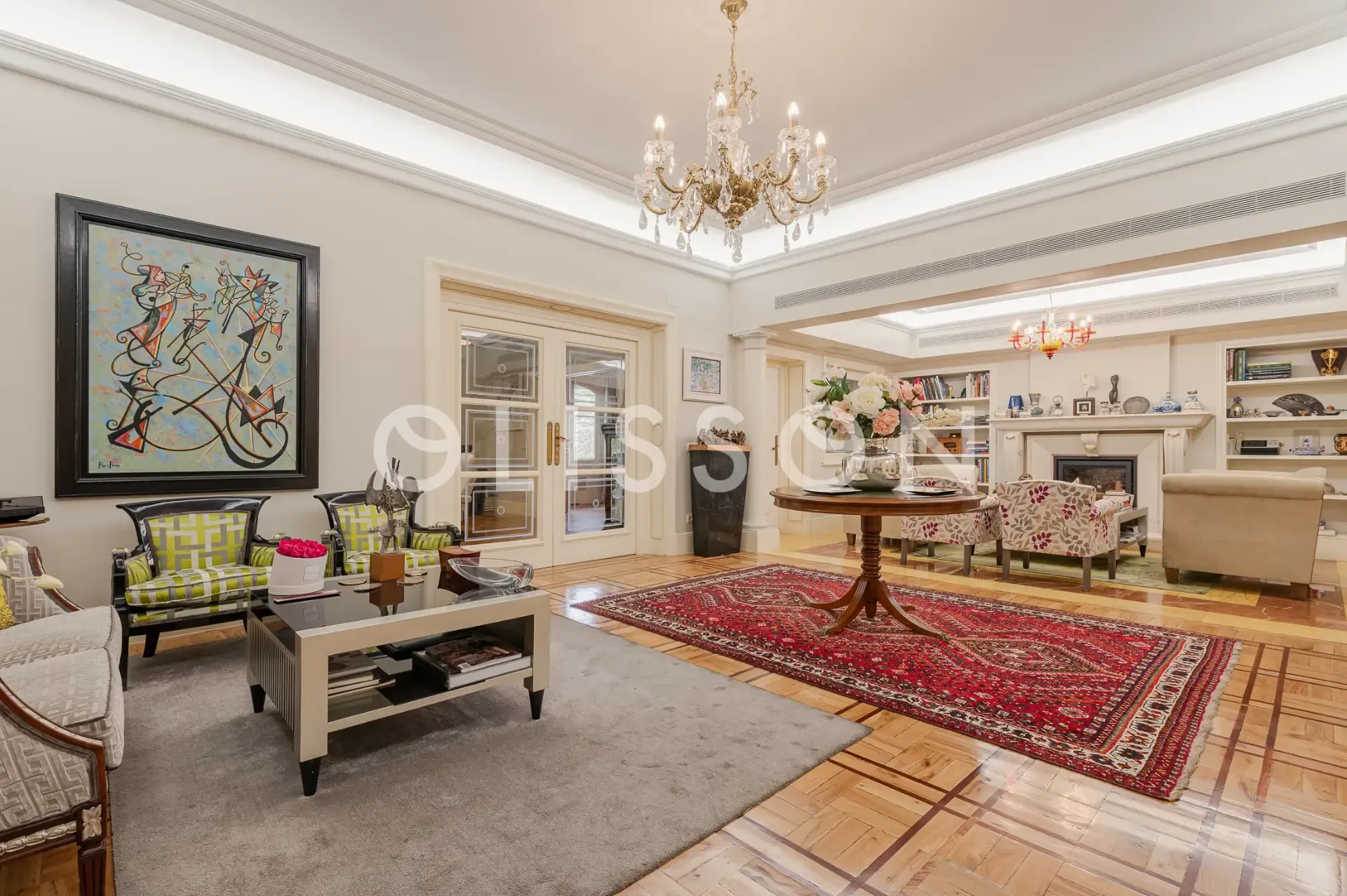 Espectacular piso en buen estado en ubicación inmejorable.