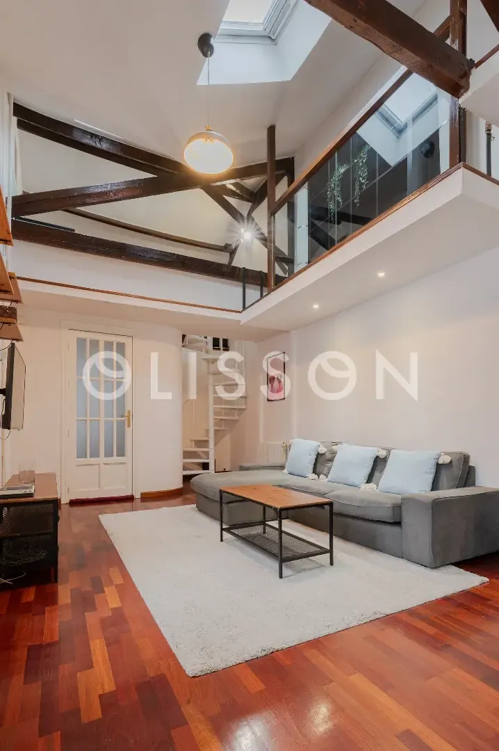 Atico Duplex en Pleno Barrio Salamanca con Techos Altos y Terraza