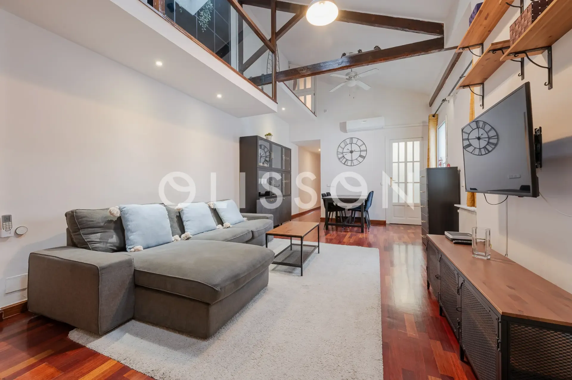 Atico Duplex en Pleno Barrio Salamanca con Techos Altos y Terraza