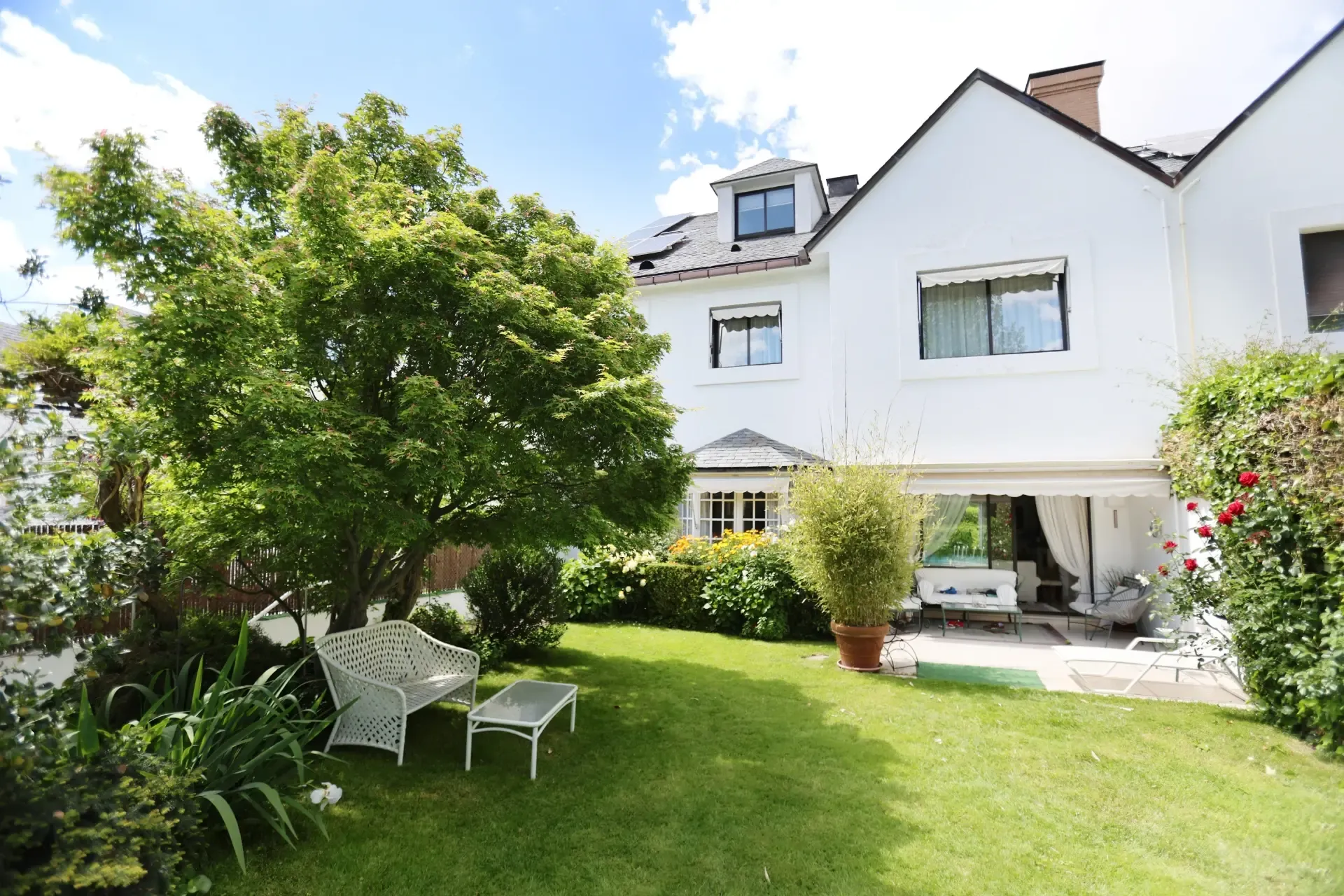 Chalet pareado con piscina en Conde Orgaz