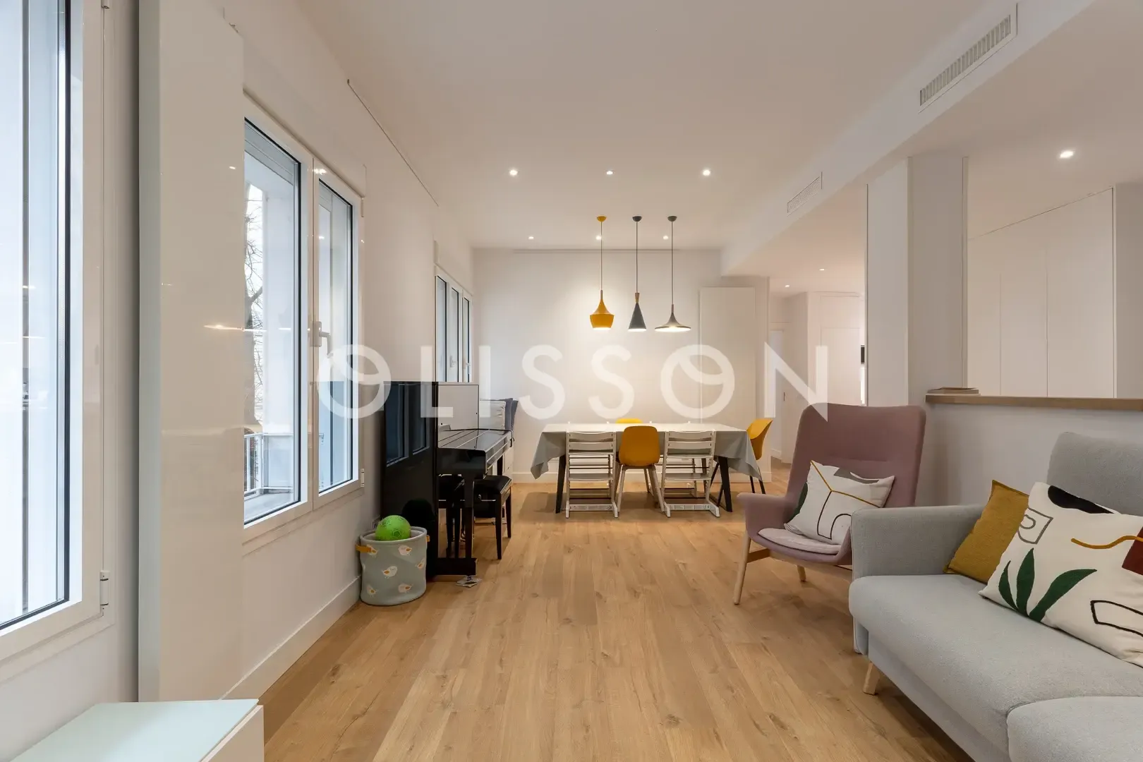 Luz natural y confort en calle Ferraz