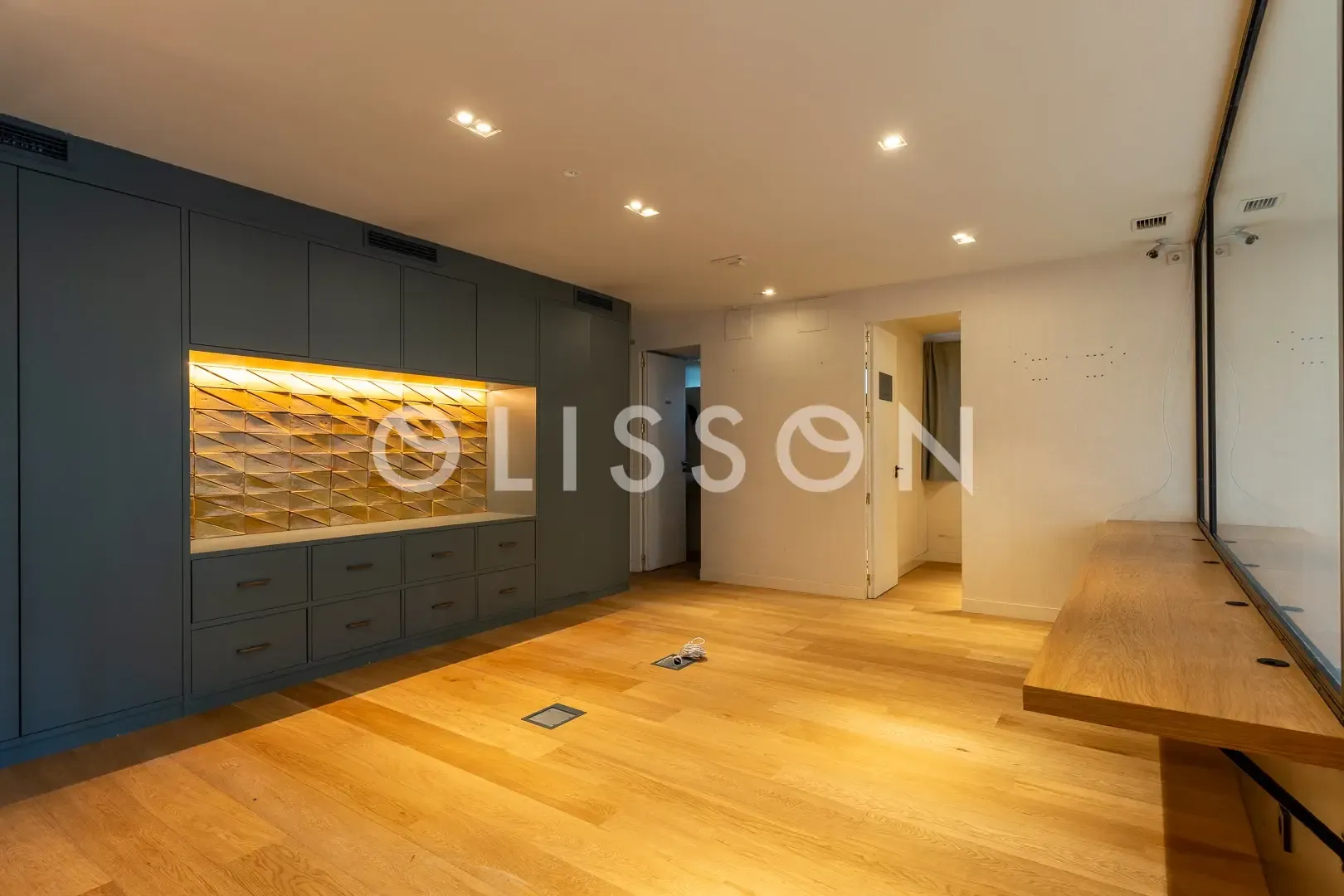 Exclusivo local comercial en zona premium de Nueva España (Madrid)