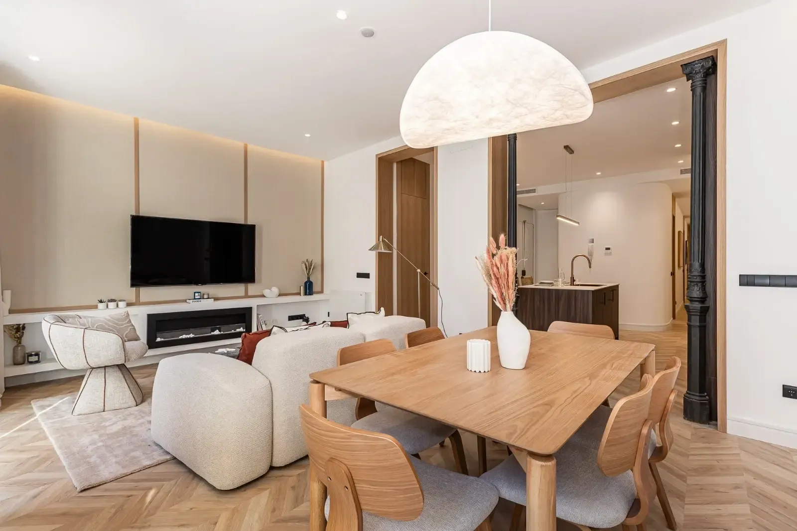 Magnífico piso reformado a estrenar junto a la Gran Vía