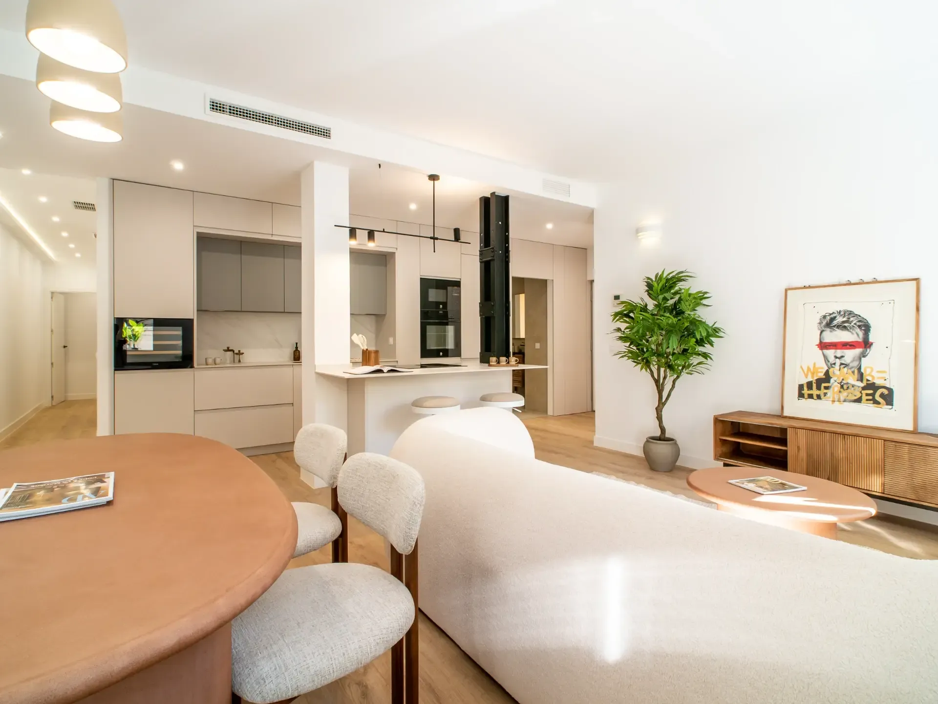 Elegante vivienda recién reformada con excelente luz natural en el barrio de Goya