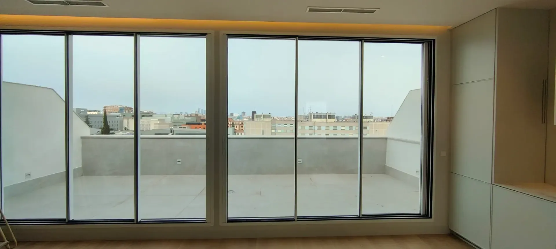 Atico reformado en la zona de Ibiza