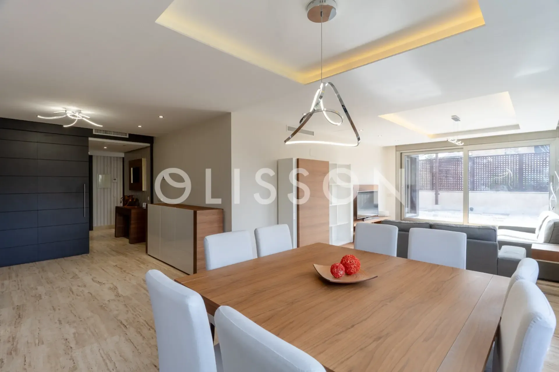 Amplitud, funcionalidad y ubicación excelente en El Soto de La Moraleja. 