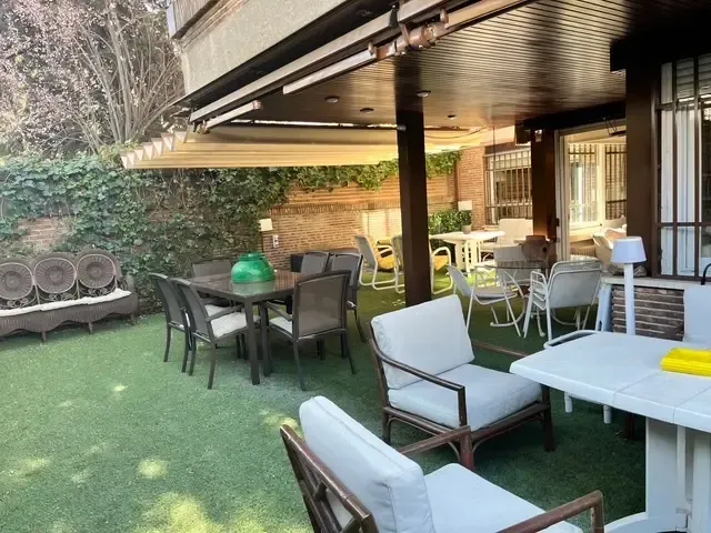 Exclusiva vivienda con jardín en el corazón de El Viso